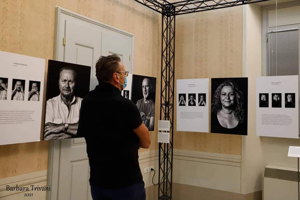 Immagine per Continuano le visite alle mostre fotografiche del Festival del Giornalismo